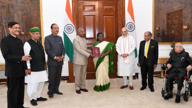 1 Nation, 1 Election: राष्ट्रपति को सौंपी रिपोर्ट, 2029 से देश में एक साथ चुनाव कराने की सिफारिश