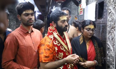 MP NEWS : सपत्नीक महाकाल के दर पहुंचे अरिजीत सिंह,भस्म आरती में हुए शामिल