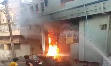 MP News: विद्युत शॉर्ट सर्किट से लगी आग, घर एवं गृहस्थी जलकर हुई खाक