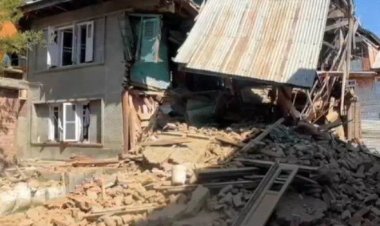 जम्मू-कश्मीर में 6 आतंकियों के गिराए घर, TRF अपने बयान से पलटा