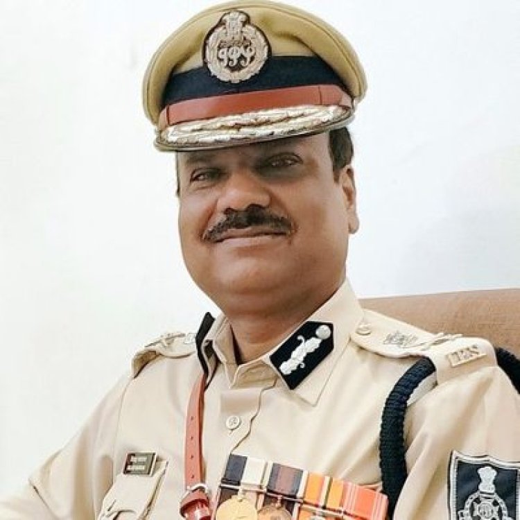 MP News: मप्र में सांसद-विधायकों को सैल्यूट करने के लिए डीजीपी का आदेश, पुलिस अफसरों को दिए निर्देश