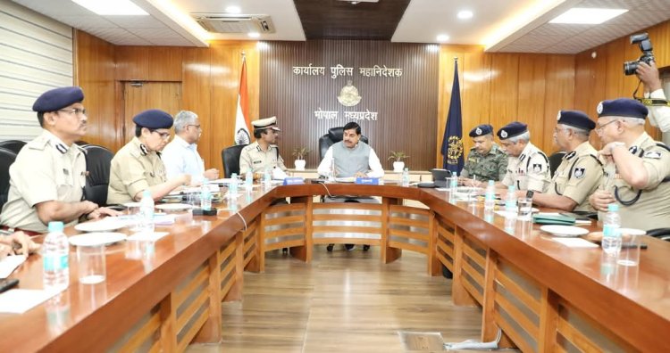 MP NEWS : CM डॉ.यादव ने भोपाल ‘लव जिहाद’ मामले में लिया एक्शन, पुलिस मुख्यालय में की कानून व्यवस्था की समीक्षा