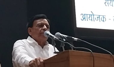 MP NEWS : मंत्री के बाद उपमुख्यमंत्री देवड़ा के बिगड़े बोल, कहा- 'सेना और सैनिक PM मोदी के चरणों में नतमस्तक'