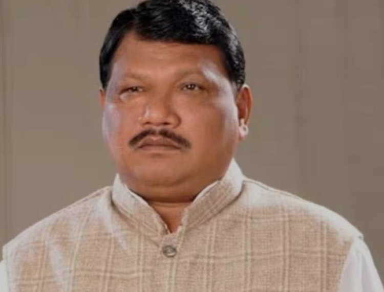 चलती ट्रेन से गायब हुए केंद्रीय मंत्री, 3 घंटे बाद 162 किमी दूर घायल मिले
