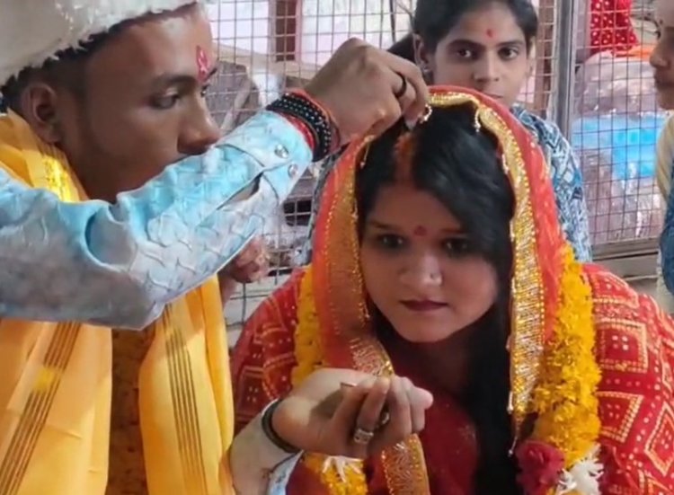 ऑपरेशन सिंदूर को समर्थन, युवती ने इस्लाम त्याग हिंदू युवक से रचाई शादी