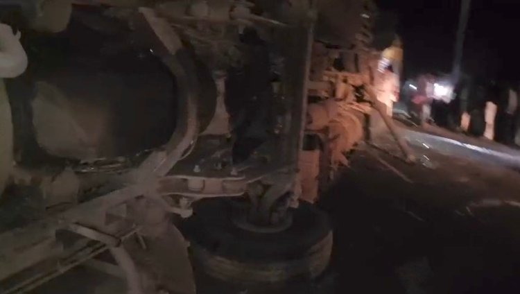 Road Accident News : झाबुआ में भीषण हादसा, 3 की मौत, 13 घायल