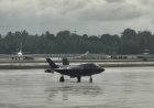 ब्रिटिश एयरफोर्स का फाइटर जेट F-35B केरल के तिरुवनंतपुरम में खड़ा, 6 दिन पहले की थी इमरजेंसी लैंडिंग