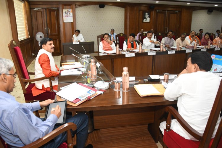 मोहन कैबिनेट:  किसानों और आदिवासियों को सौगात, वर्किग वुमन्स को मिलेंगे हॉस्टल