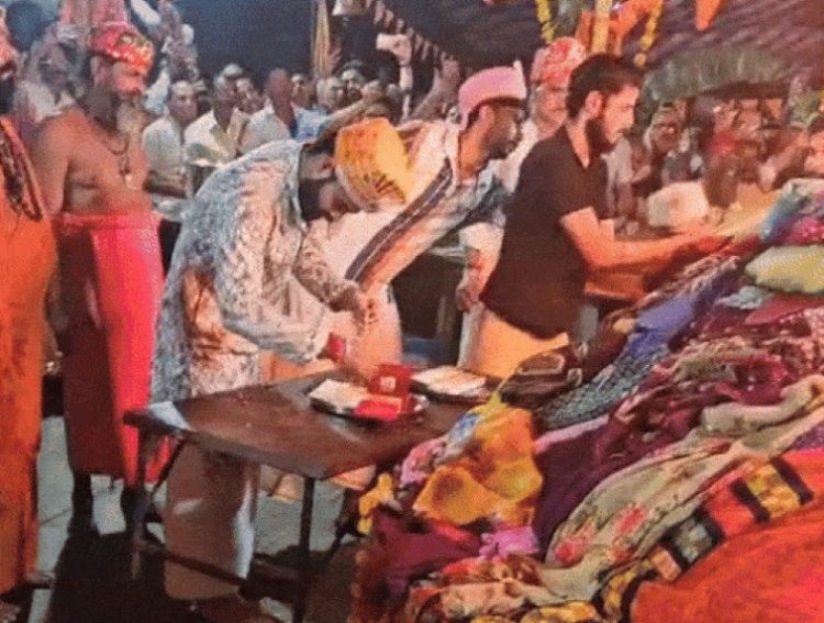दादा धूनीवाले दरबार में 20 तोला सोने-चांदी की आहुति