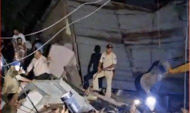 इंदौर में 3 मंजिला बिल्डिंग गिरी, दो लोगों की मौत 12 घायल 4 की हालत गंभीर