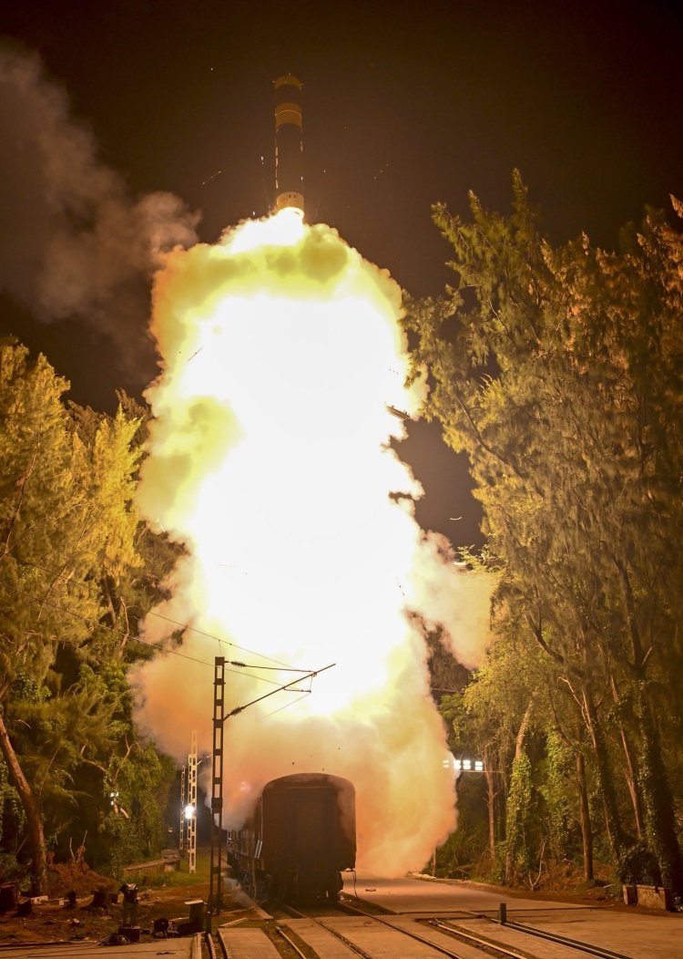 भारत में ट्रेन से लॉन्च होगी मिसाइल, अग्नि-प्राइम मिसाइल का मोबाइल लॉन्चर से किया टेस्ट