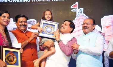 विमेंस क्रिएटर्स और उद्यमियों को CM डॉ यादव ने किया सम्मानित