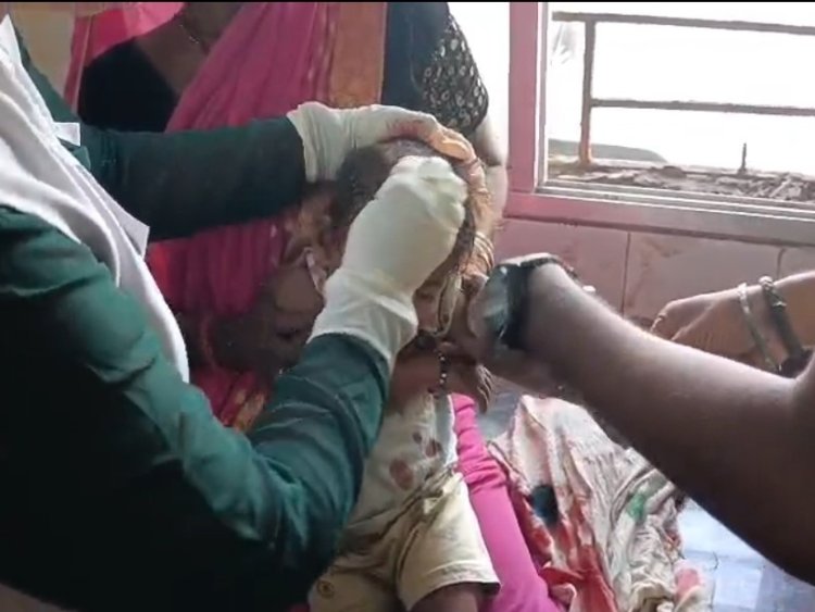 पति ने पत्नी-बेटी को मारा हंसिया,मासूम की मौत