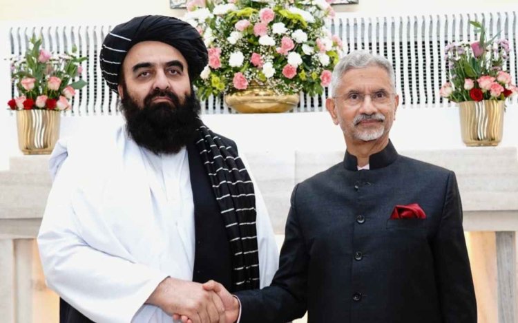 तालिबान की प्रेस कॉन्फ्रेंस में महिला पत्रकारों की नो एंट्री!