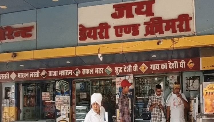 खाद्य विभाग की कार्रवाई: जय डेयरी में मिली मिलावटी मिठाई, सैंपल जांच में फेल