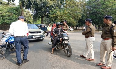 MP में  6 नवंबर से  2 पहिया वाहन चालक और पीछे बैठने वालों के लिए हेलमेट जरूरी