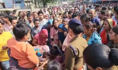 रीवा: ठेला व्यवसायी की हत्या के बाद हालात तनावपूर्ण, SGMH के सामने चक्काजाम