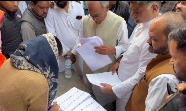 नरेला विधानसभा क्षेत्र में फर्जी नामों का दिग्विजय सिंह ने किया खुलासा