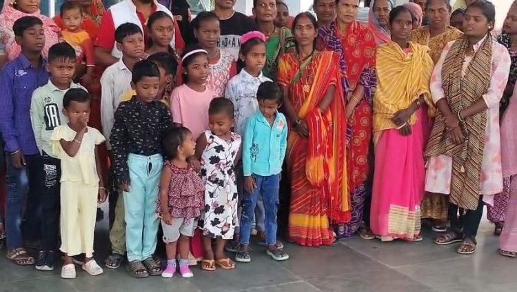 बुनियादी सुविधाओं के बिना जीवन:बालाघाट के ग्रामीणों की कलेक्टर से गुहार