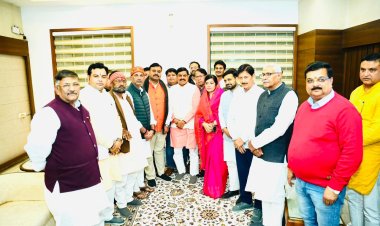 अखिल भारतीय ब्राह्मण समाज ने CM को सौंपा ज्ञापन, IAS संतोष वर्मा पर कार्रवाई की मांग