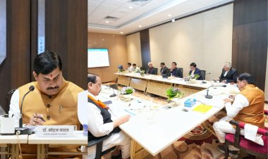 मुख्यमंत्री डॉ. यादव ने भोपाल-इंदौर में औद्योगिक विकास को बढ़ावा देने के दिए निर्देश