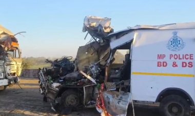 MP: BDS वैन और कंटेनर की टक्कर में 4 जवानों की मौत, CM ने हादसे पर जताया दुख