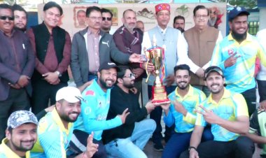 अखिल भारतीय क्रिकेट टूर्नामेंट: डॉ रजा क्रिकेट क्लब और रफेल इलेवन के बीच हुआ फाइनल, 41 रन से जीती डॉ. रजा इलेवन