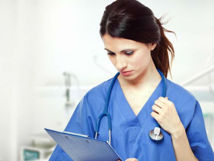 MP में नर्सिंग की 12 हजार सीटें खाली, एडमिशन मिला सिर्फ 124 छात्रों को, क्या है पूरा माजरा?