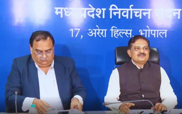 MP: SIR के बाद 42.74 लाख नाम वोटर लिस्ट से हटे, वेबसाइट पर तकनीकी खामी से बढ़ी परेशानी