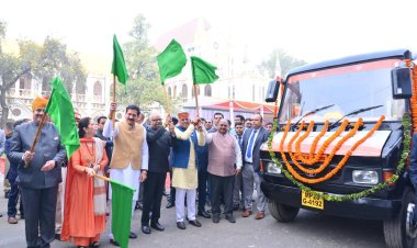 जबलपुर में ‘न्यायालय आपके द्वार’ अभियान शुरू, चीफ जस्टिस ने मोबाइल कोर्ट को किया रवाना