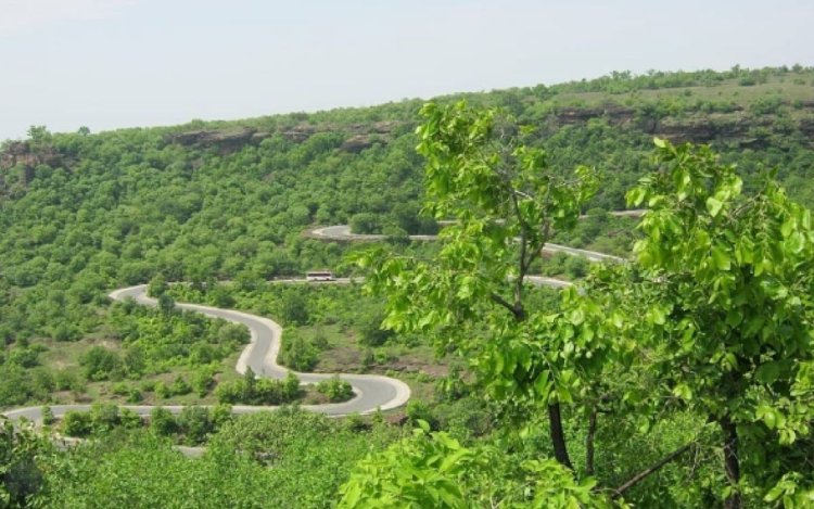 बरदहा घाटी में अब सफर होगा आसान, तीन मोड़ों में पार होगी घाटी