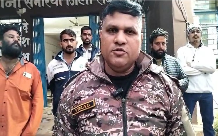 सेमरिया थाना प्रभारी विकास कपीस 