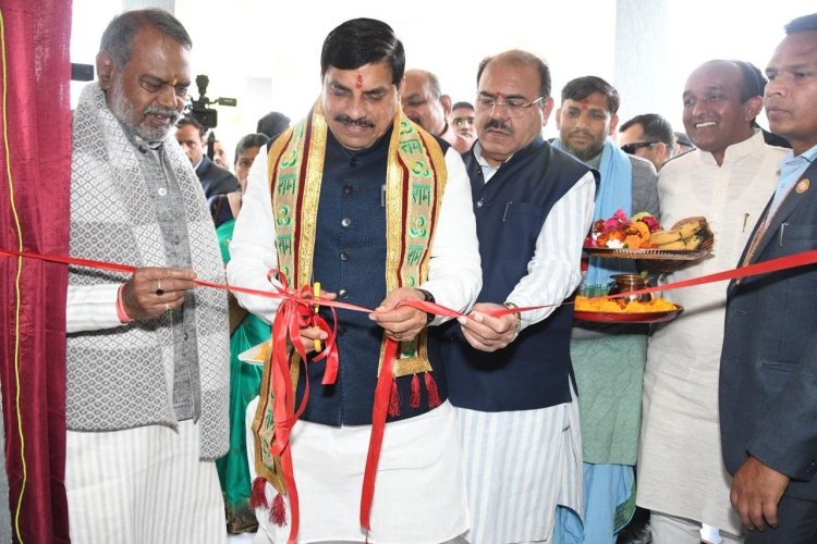भोपाल: सीएम ने किया सर्वसुविधायुक्त ‘संध्या छाया’ वृद्धाश्रम का लोकार्पण, 327 करोड़ की पेंशन राशि अंतरित