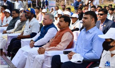 मुख्यमंत्री डॉ. मोहन यादव ने दिव्यांग T-20 क्रिकेट का किया शुभारंभ