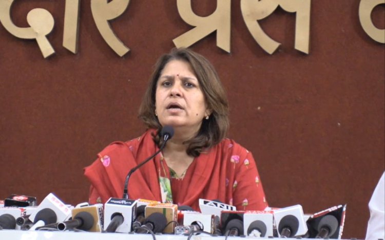 इंदौर: अमेरिका ट्रेड डील पर सुप्रिया श्रीनेत का मोदी सरकार पर हमला, भागीरथपुरा कांड पर मंत्री कैलाश विजयवर्गीय से मांगा इस्तीफा