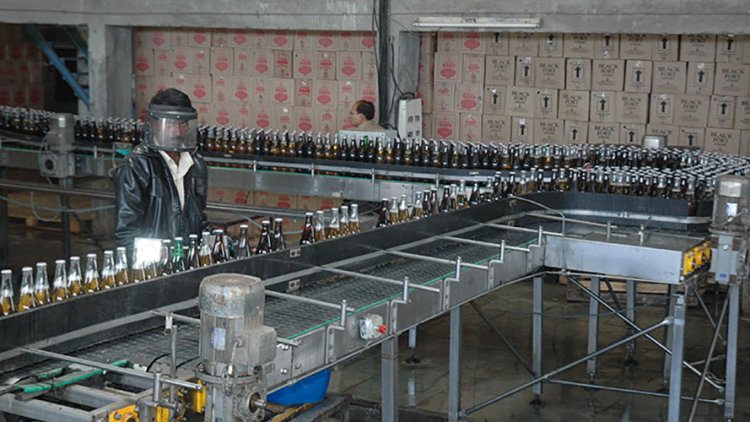 CM-सीएस की सख्ती के बाद सोम डिस्टलरीज की कंपनियों के लाइसेंस निरस्त