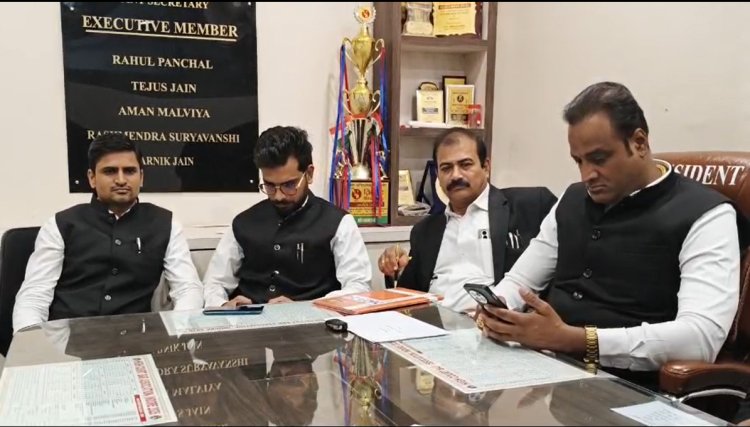 शिवपुरी में वकील की दिनदहाड़े हत्या के बाद प्रदेशभर में हड़ताल, इंदौर में भी थमा कोर्ट