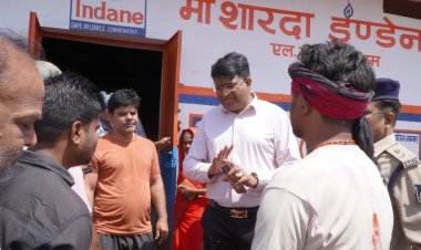 मऊगंज: कलेक्टर ने गैस एजेंसियों का किया औचक निरीक्षण, कहा- जिले में रसोई गैस का पर्याप्त स्टॉक