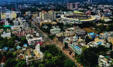 इंदौर में MOS टैक्स पर बवाल: चुनाव से पहले बीजेपी-कांग्रेस आमने-सामने, व्यापारियों का भी विरोध तेज