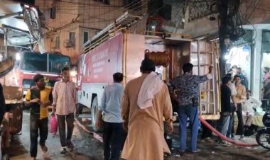 पुराने भोपाल में दुकान में लगी भीषण आग, शॉर्ट सर्किट बना वजह