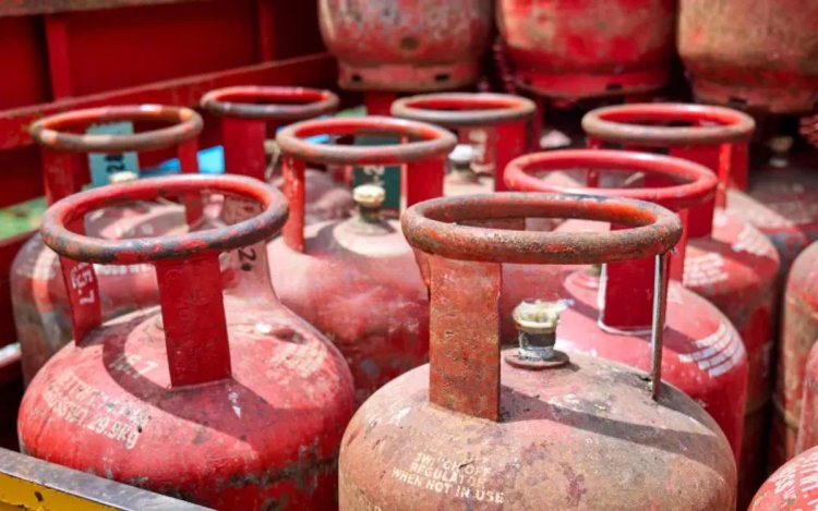 LPG संकट पर मंत्रालय का बयान, बुकिंग की टाइमिंग 25 दिन की होगी