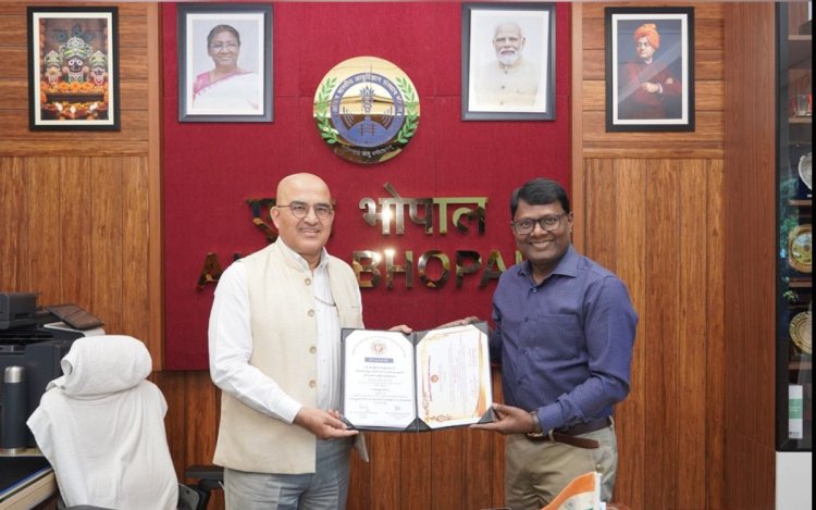 एम्स भोपाल के प्रो. (डॉ.) सूर्य बाली को IAPSM की राष्ट्रीय फेलोशिप, सार्वजनिक स्वास्थ्य में उत्कृष्ट योगदान के लिए सम्मानित