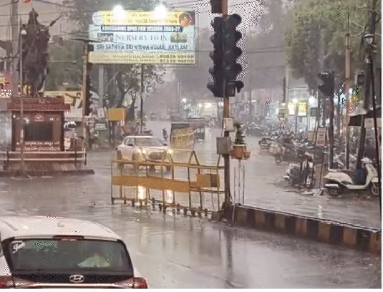 MP में बदला मौसम, भोपाल,इंदौर समेत कई जिलों में बारिश