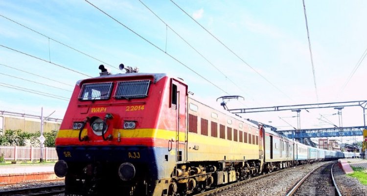 समर सीजन में बड़ी राहत: मुंबई से गोरखपुर -बनारस के लिए स्पेशल ट्रेनें,भोपाल को सीधा फायदा