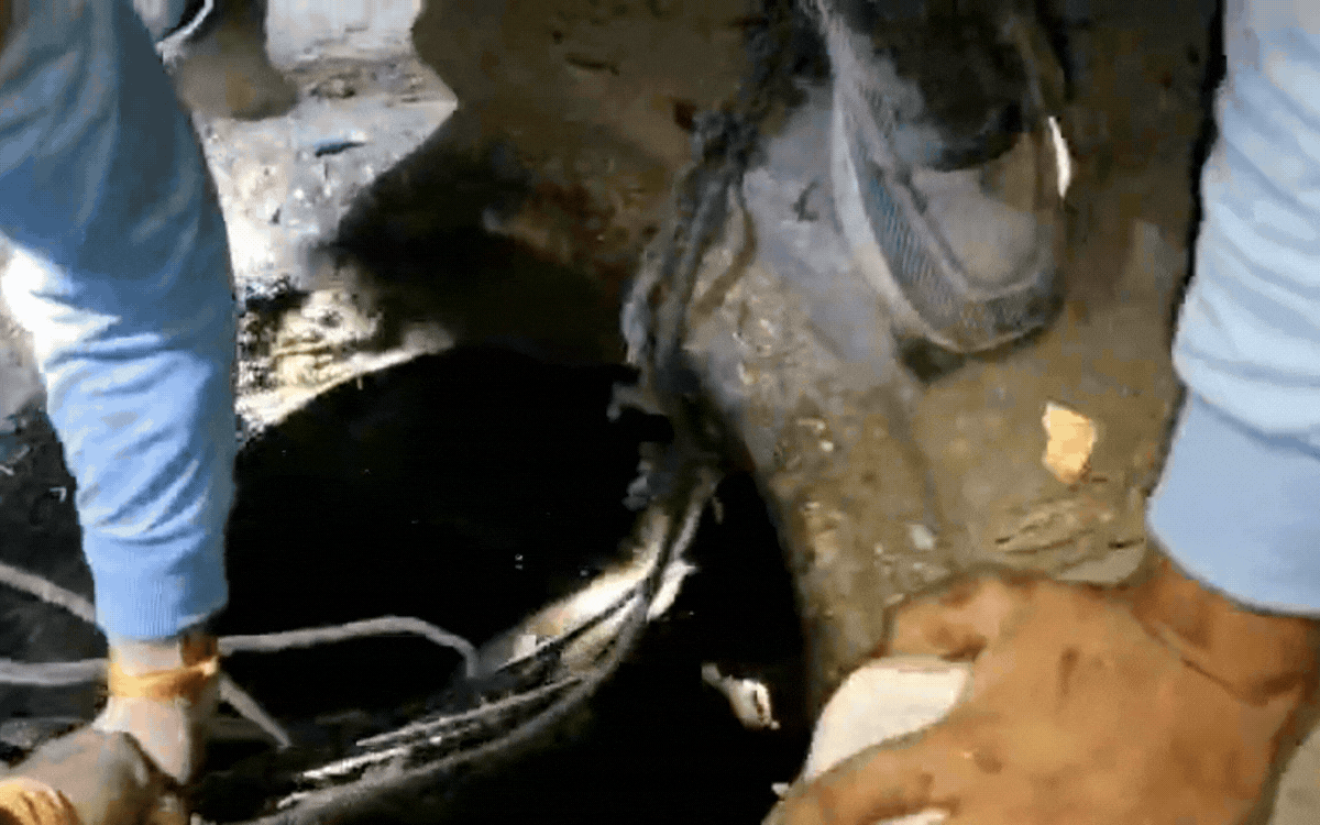 इंदौर में सीवर टैंक हादसा: जहरीली गैस से दम घुटने पर दो नगर निगम कर्मचारियों की मौत