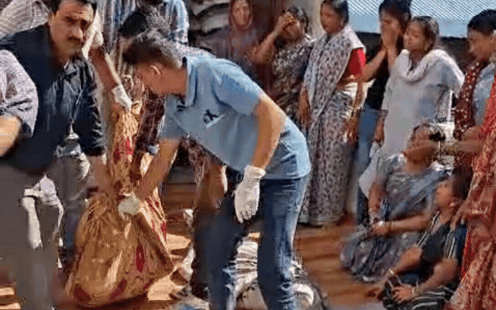 इंदौर में पति पत्नी का शव मिलने से मचा हड़कंप, मामले की जांच में जुटी पुलिस