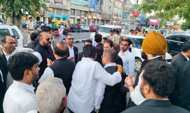 भोपाल में वकील से लूट का आरोप: थाने के सामने वकीलों का चक्काजाम, होटल संचालक पर FIR की मांग