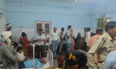 मऊगंज-कटरा हाईवे पर भीषण टक्कर: बाइक-कार-ई-रिक्शा भिड़ंत में वृद्ध महिला की मौत, कई गंभीर घायल