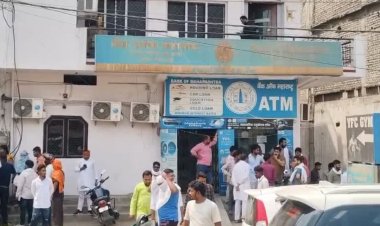 सिंगरौली: बैंक में डकैती से मचा हड़कंप, 20 लाख नगद और 10 किलो सोना लूट ले गए बदमाश