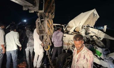 DHAR: मजदूरों से भरा पिकअप पलटा,16 लोगों की मौत, 13 घायल